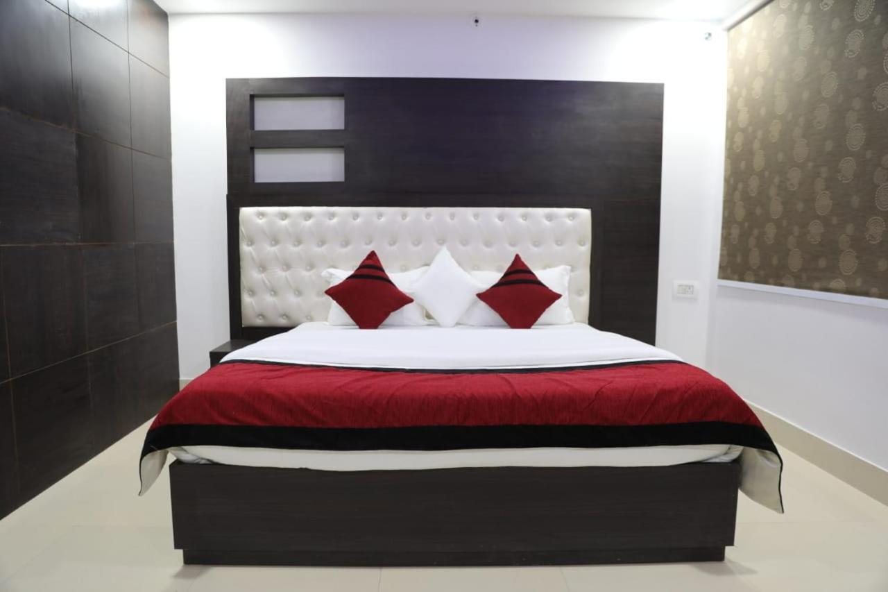 Palia Kalan Tiger Den Club & Resort المظهر الخارجي الصورة